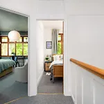 Hébergement de vacances New Large & Stylish-3bed-sleeps 6-by Fabaccommodation Bristol