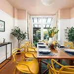 Hébergement de vacances New Large & Stylish-3bed-sleeps 6-by Fabaccommodation *