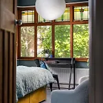 New Large & Stylish-3bed-sleeps 6-by Fabaccommodation Bristol